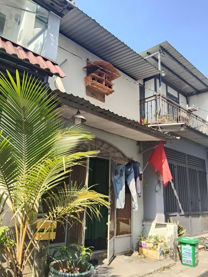 Nhà phố Bình Tân 40m² giá 3.4 tỷ - Vị trí đẹp, gần chợ!