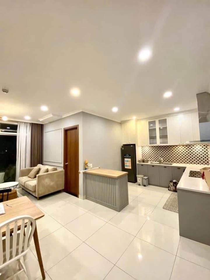 Căn hộ CC Grand Riverside Quận 4 75m² giá 17 triệu - Full nội thất đẹp, view sông thoáng mát!