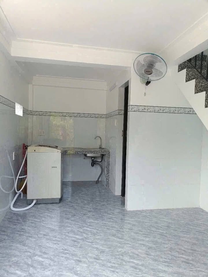 Nhà trọ cao cấp Phú Tân 40m² giá 3 triệu - Duy nhất 1 phòng cho thuê!
