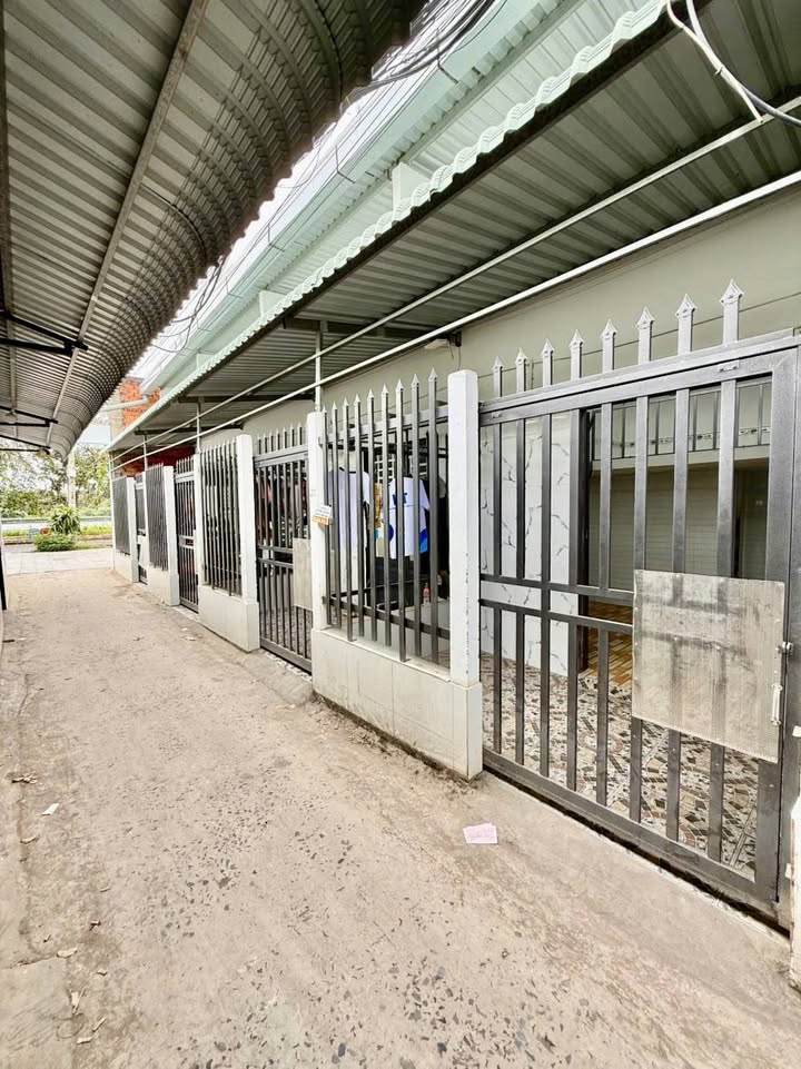 Phòng cho thuê mặt tiền hẻm Hồ Búng Xáng, Cần Thơ 28m² chỉ 2.7 triệu/tháng - Sống tự do ngay!