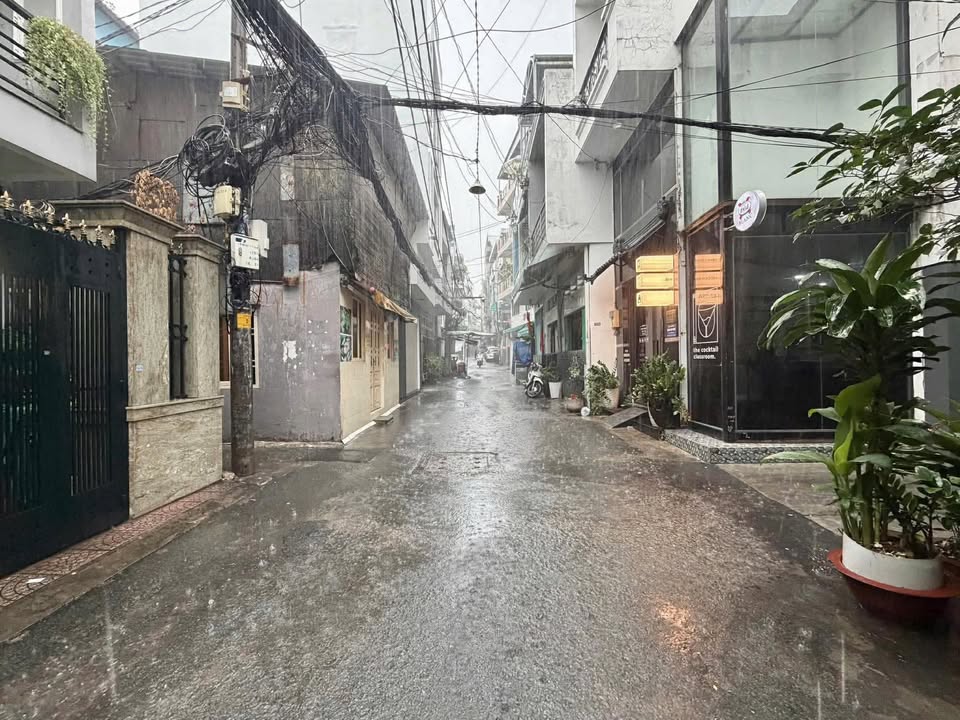 Nhà mặt hẻm kinh doanh Lê Văn Sỹ, quận 3 - 45m² giá 15.3 tỷ - Ô tô tránh, 5 tầng cực đẹp!