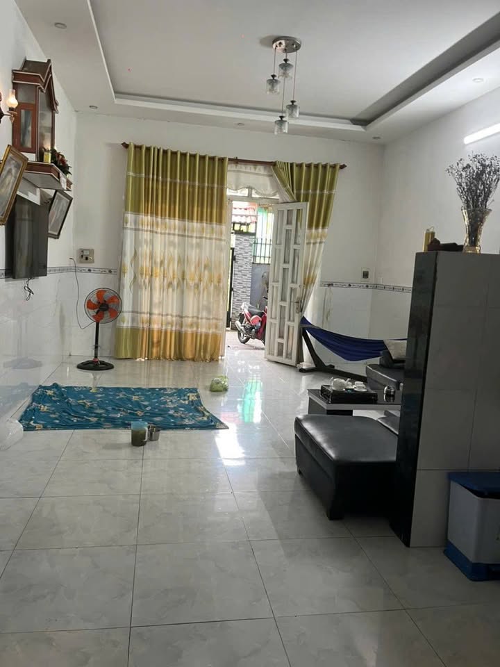 Nhà phố Trảng Bom 110m² giá 1.15 tỷ - Gần chợ và nhà thờ Phú Sơn!