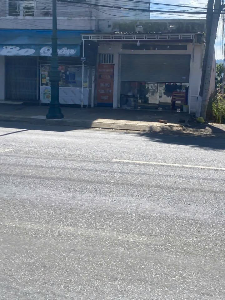 Cho thuê nhà mặt tiền Quốc lộ 20 Bảo Lộc - Chỉ 5.5 triệu/tháng, thích hợp mở quán ăn, nước giải khát!