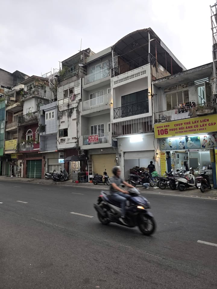Nhà mặt tiền đường Trần Phú, quận 5, 44.4m² giá 4 tỷ - Kinh doanh nhộn nhịp!