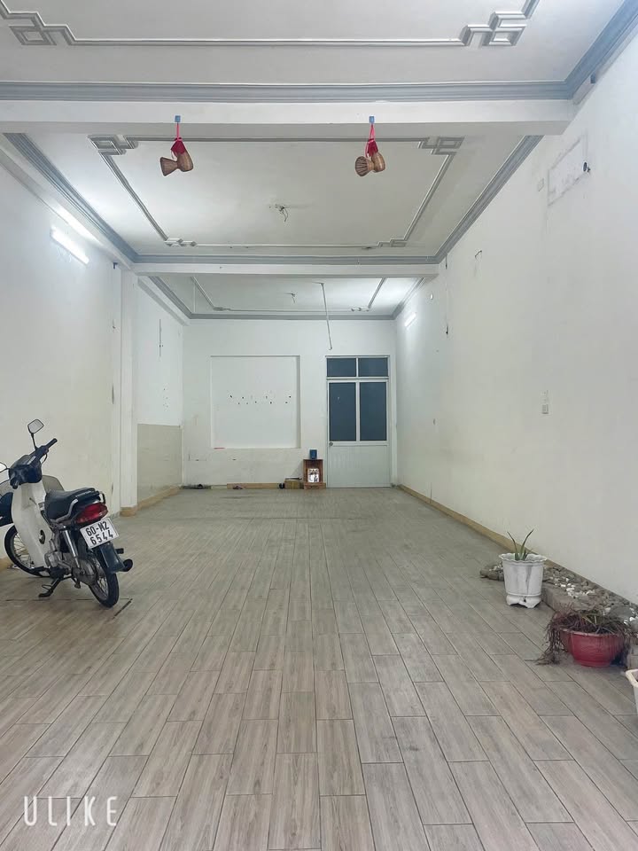 Nhà cho thuê Mặt tiền Đồng Khởi, Biên Hòa 3 tầng - Phù hợp mở văn phòng, spa!