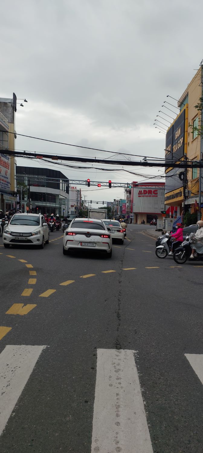 Nhà mặt tiền kinh doanh Đà Nẵng 240m² giá 22.248 tỷ - Vị trí đắc địa gần biển!