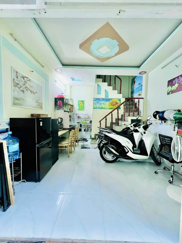 Nhà phố Hiệp Thành Q12 22m² giá thỏa thuận - Đúc 2 lầu, 3 phòng ngủ chính chủ!