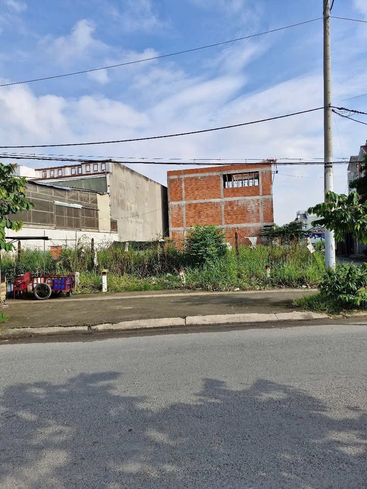 Đất nền Xuân Thới Sơn Hóc Môn 250m² giá 17 tỷ - Lô góc 2 mặt tiền đẹp hiếm có!