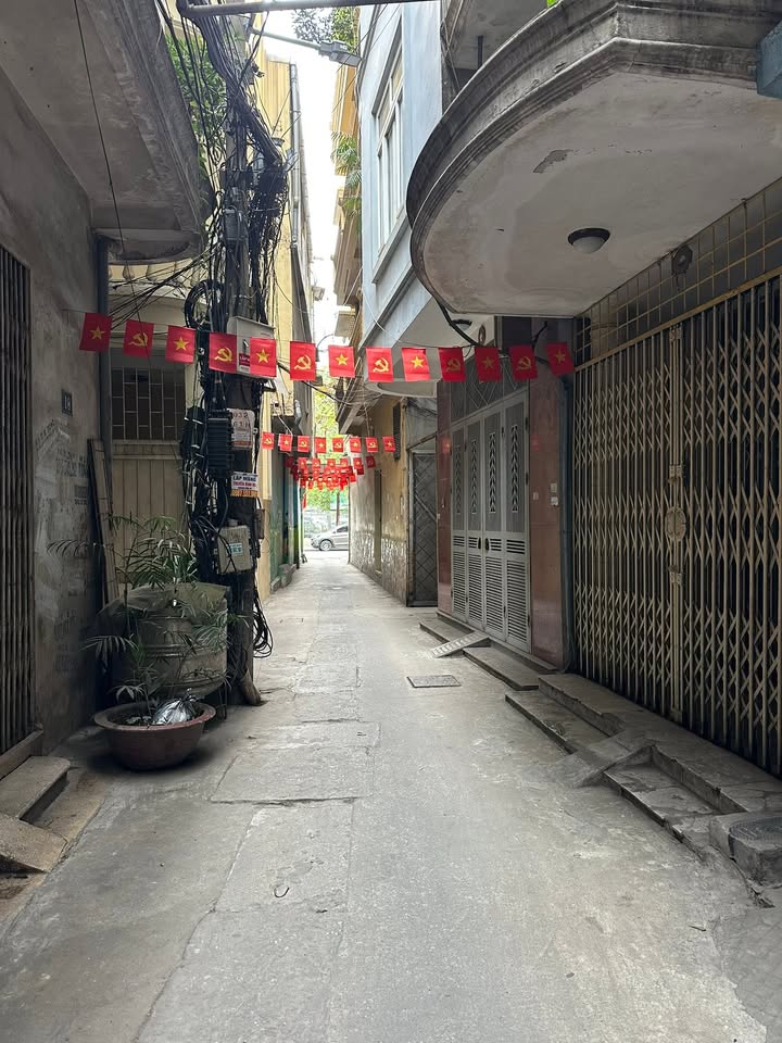 Nhà phố Ngọc Hà, Ba Đình 40m² giá 12 tỷ - Vị trí đắc địa, tiềm năng sinh lời cao!