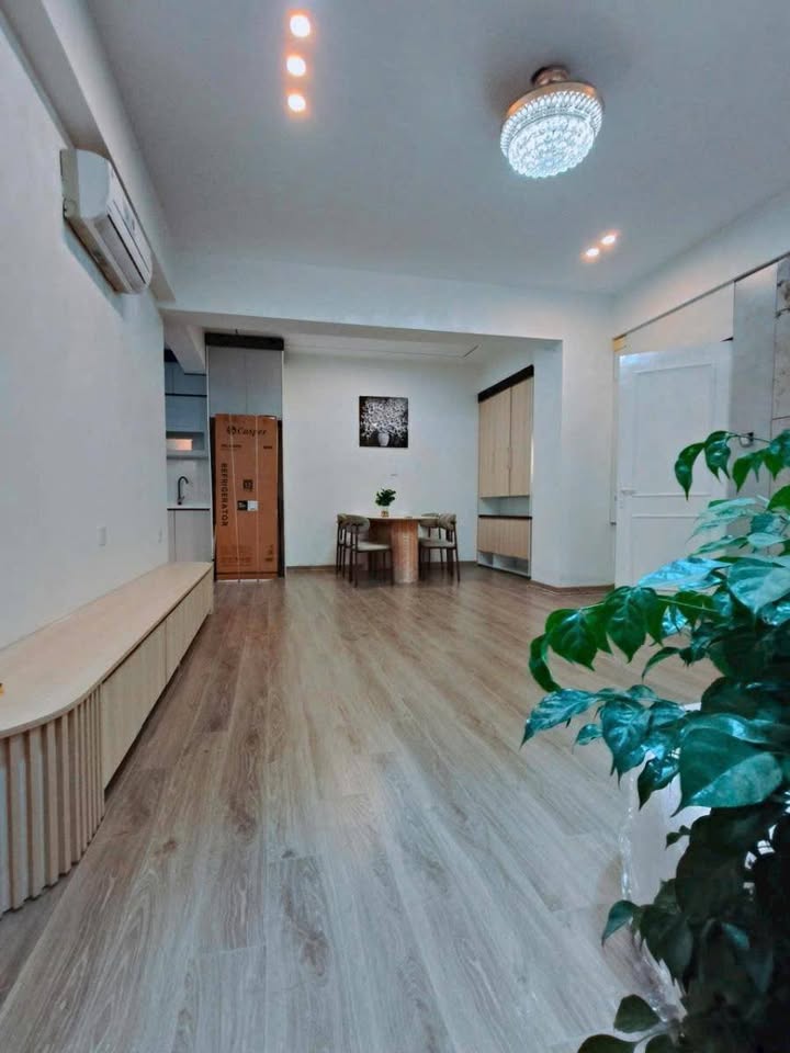 Nhà phố Phạm Văn Đồng 30m² giá 9.4 tỷ - Thiết kế hiện đại, tiềm năng tăng giá cao!