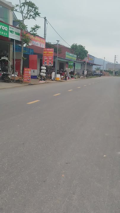 Đất liền kề hướng Nam tại thôn Yên Nẫm, 380m² - Giá thỏa thuận hấp dẫn!