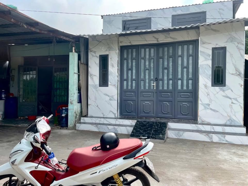 Nhà 885 triệu tại phường 7, quận 8 - Gần chợ Bình Điền, sẵn sàng vào ở!