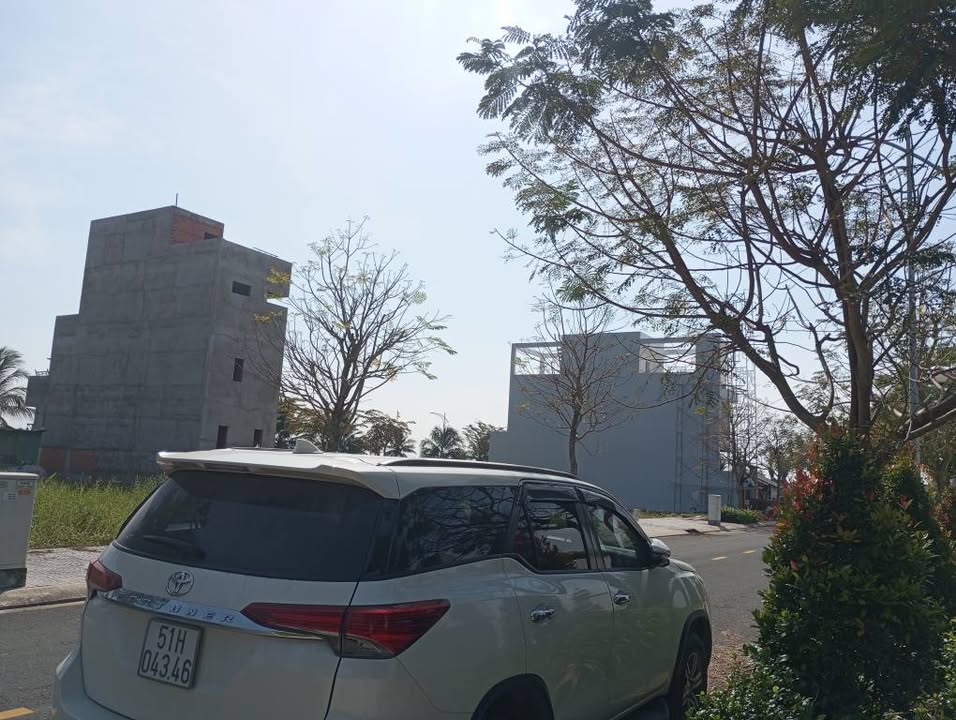 Đất nền Bến Lức 90m² giá chỉ 1.93 tỷ - Đầu tư sinh lời hấp dẫn!