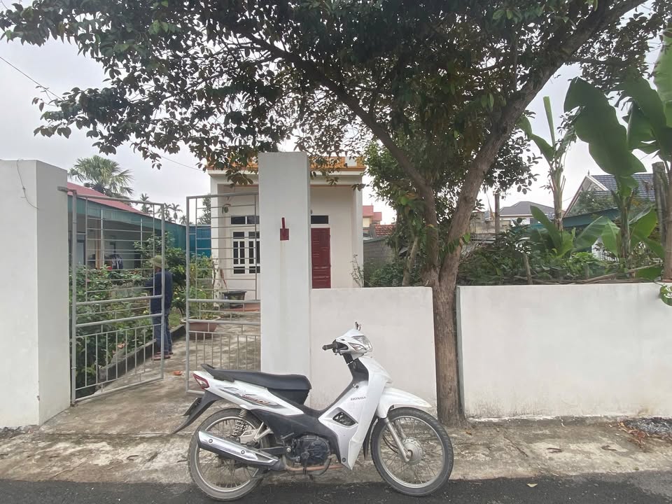 Nhà riêng Quảng Định 169m² giá 900 triệu - Đường thông ô tô, sẵn sàng ở ngay!