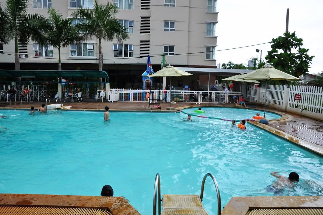 Căn hộ chung cư Phúc Yên 1 quận Tân Bình 132m² giá 15 triệu - Full nội thất, vào ở ngay!