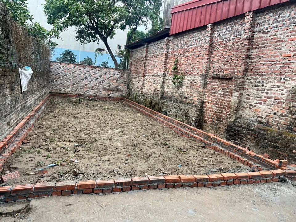 Nhà riêng Cổ Loa 50m² giá 3.3 tỷ - Mặt tiền thoáng, ngõ nông!