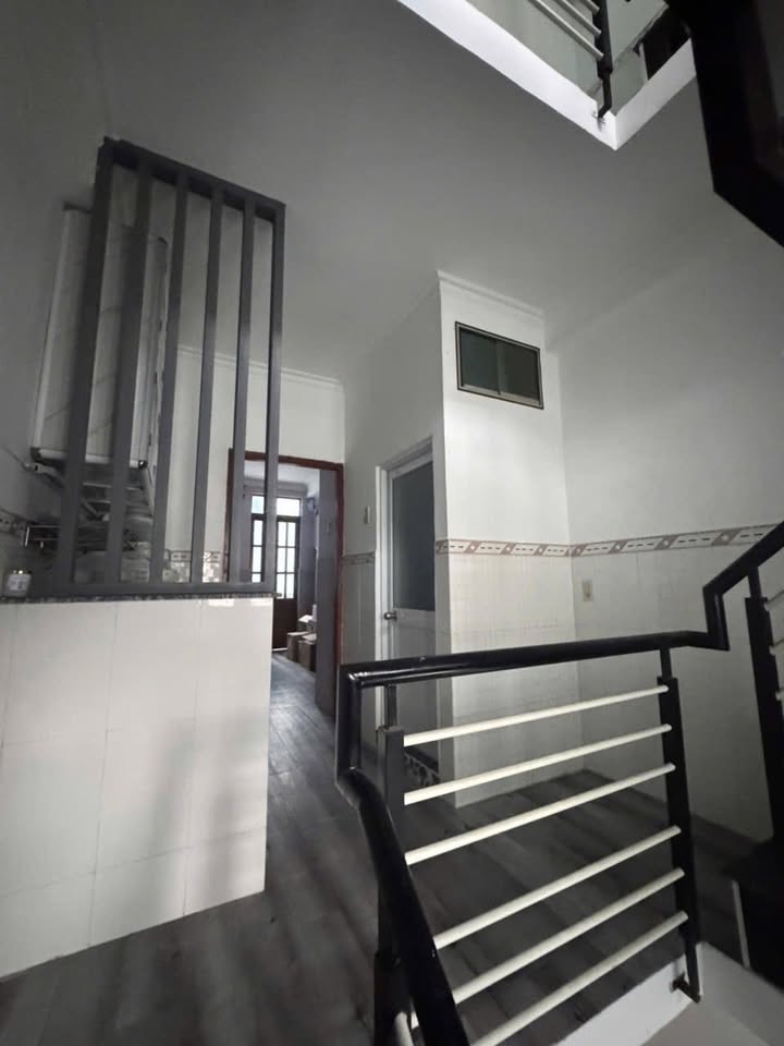 Nhà 4 tầng hẻm ô tô Quang Trung Nha Trang 22.5m² giá 5.25 tỷ - Chính chủ bán gấp!