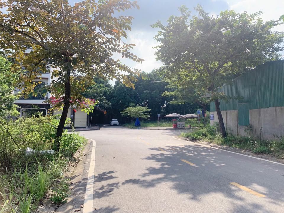 Shophouse góc 2 mặt tiền tại KĐT Minh Phương 89,8m² giá 4 tỷ - Vị trí đắc địa mở quán cafe!