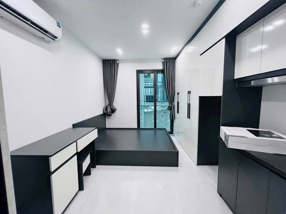 Căn hộ dịch vụ Lạc Long Quân Tây Hồ 67m² giá 22 tỷ - Dòng tiền ổn định 1.5 tỷ/năm!