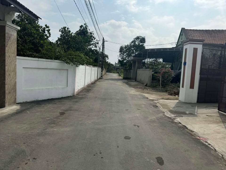 Đất Nghi Hương Vinh 126m² giá 1.7 tỷ - Đường nhựa thông rộng, sổ đỏ chính chủ!