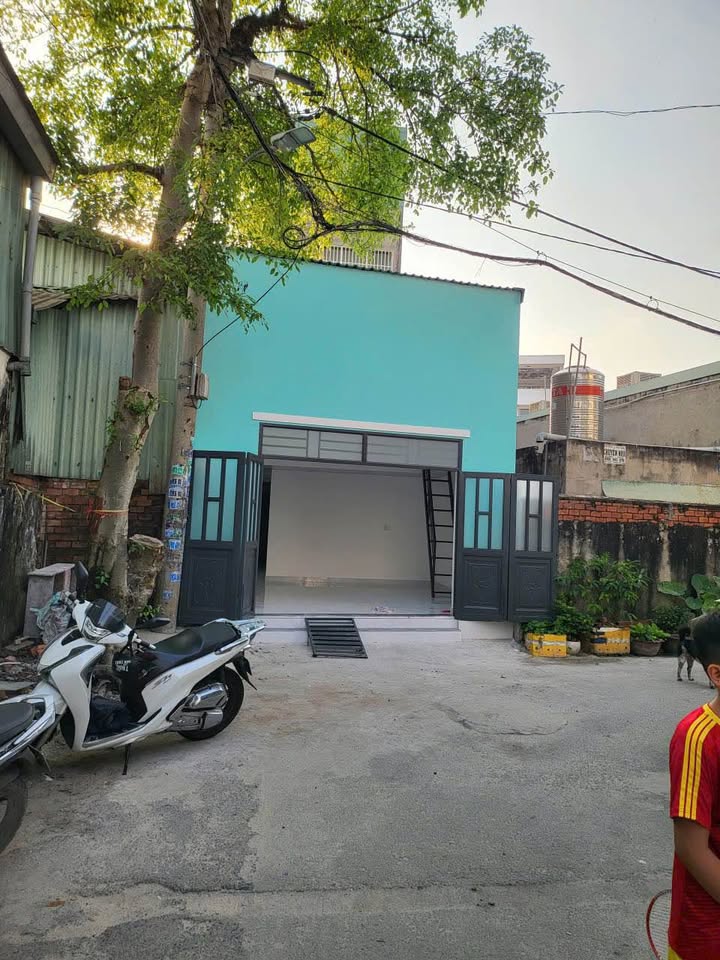 Nhà cho thuê mới xây tại Thới An, Quận 12 - Giá 8 triệu, tiện nghi đầy đủ!