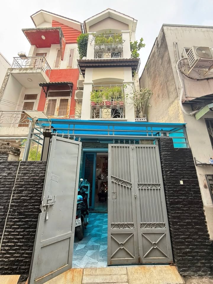 Nhà phố Tân Phú, Quận 7 51m² giá 6.3 tỷ - Nhà đẹp đón Tết!