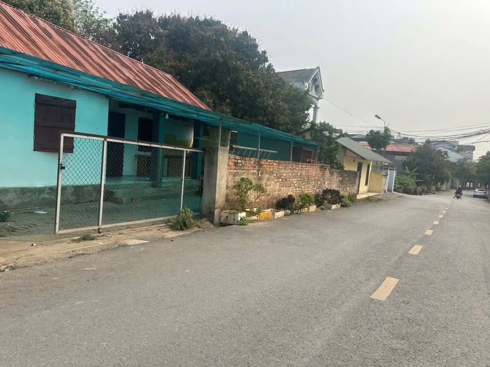 Nhà cấp 4 cho thuê tại phường Dữu Lâu, Việt Trì - Giá chỉ 2.5 triệu/tháng!