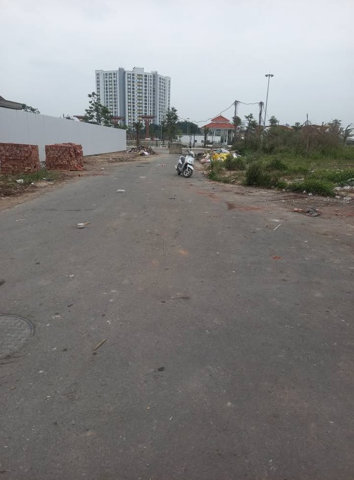 Đất nền Khu Tái Định Cư Ngọc Thụy, Long Biên 90m² giá 26.55 tỷ - Lô góc 3 mặt thoáng, vỉa hè kinh doanh!