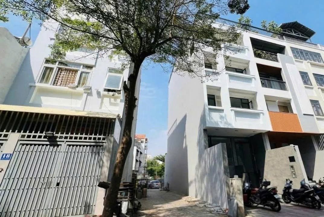 Lô đất đẹp KDC Kim Sơn Quận 7, 105m² giá 21 tỷ - Hướng Đông Nam thịnh vượng