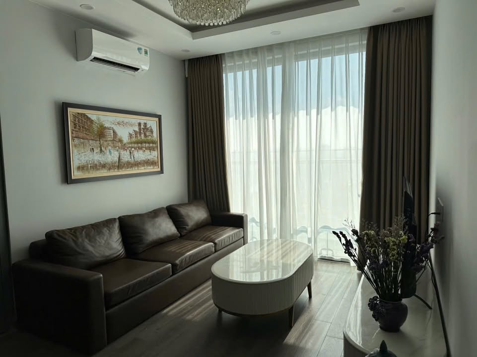 Chung cư Ruby Cao Xanh Hạ Long 2PN giá 8 triệu - Full đồ mới, view biển tuyệt đẹp!