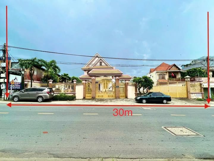 Bán nhà 2 mặt tiền Hoàng Hữu Nam, Quận 9, 1.800m² - Tiềm năng đầu tư lớn!