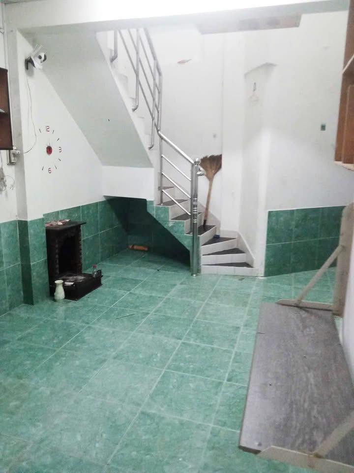 Nhà bán đường Xóm Chiếu, quận 4, diện tích 36.8m², giá chỉ 2.4 tỷ - Sổ hồng riêng, công chứng trong ngày!