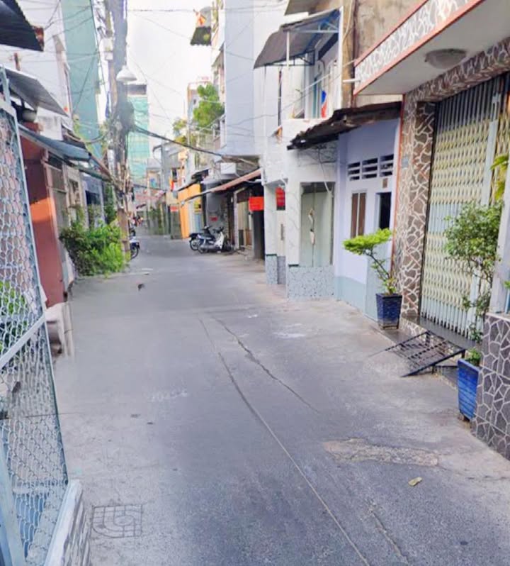 Nhà bán hẻm Đoàn Văn Bơ, Quận 4, 66m² giá 6.6 tỷ - Diện tích lớn, nở hậu tuyệt đẹp!