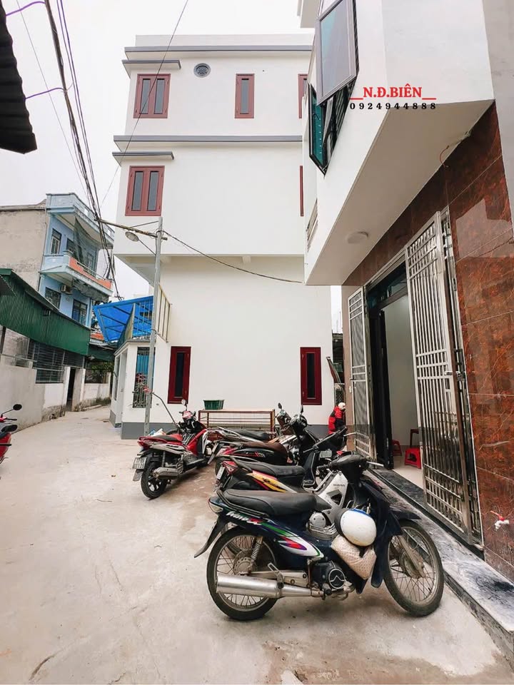 Nhà 3 tầng Tiền Phong, TP. Thái Bình 45m² giá 2 tỷ - Thiết kế hiện đại, tiện nghi!