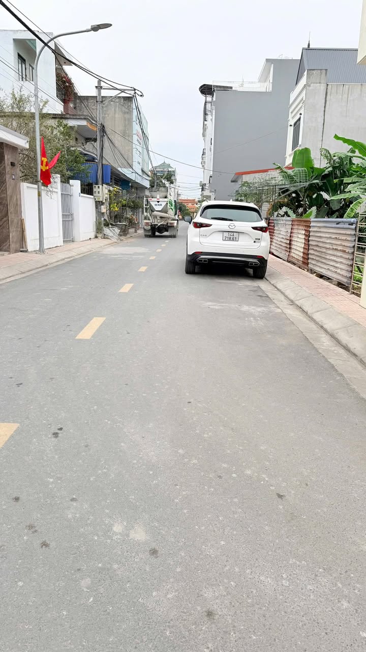 Đất nền 100m² đường Quỳnh Hoàng, Nam Sơn - Cơ hội đầu tư tuyệt vời chỉ 2 tỷ!