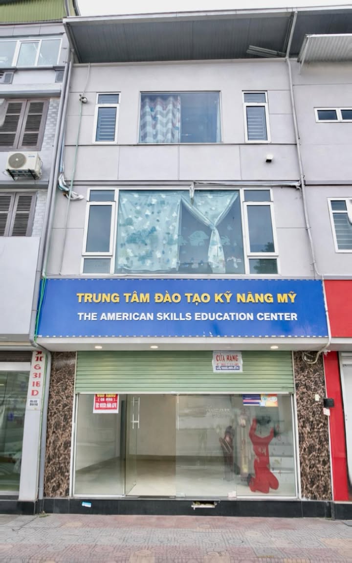 Nhà mặt phố Ngô Gia Tự, Long Biên 20m² giá thỏa thuận - Vị trí đắc địa, kinh doanh thuận lợi!