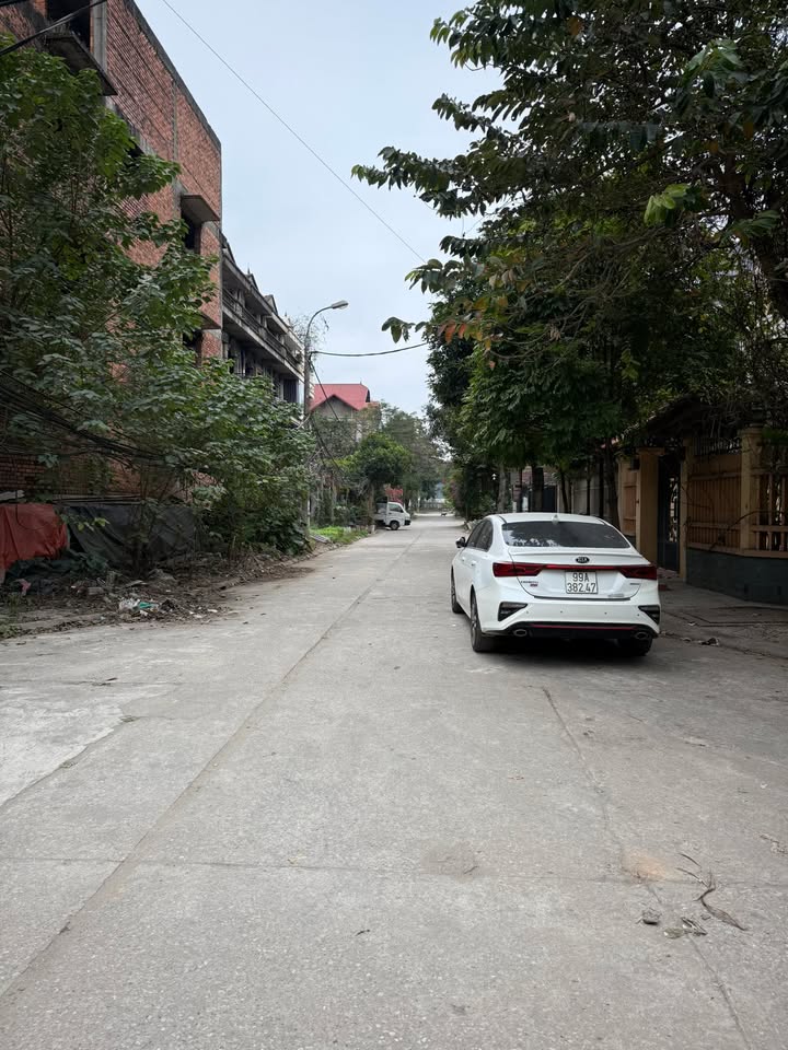 Đất nền Lô Góc Hoàn Sơn, Tiên Du 65m² giá 4 tỷ - Kinh doanh sầm uất!