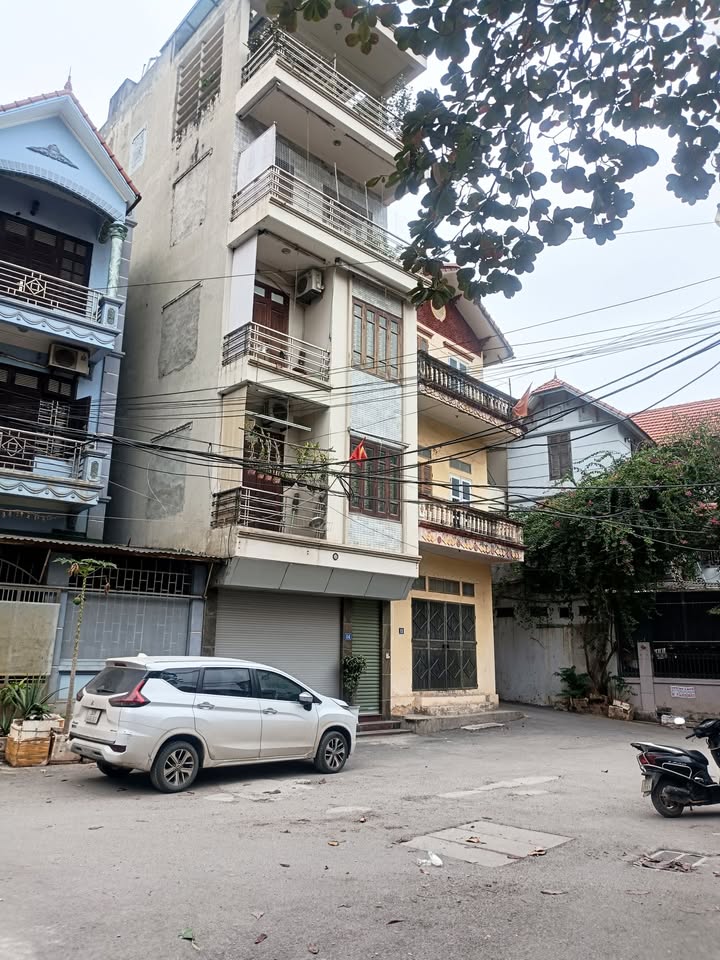 Nhà phố Tây Mỗ, Nam Từ Liêm 33m² giá 6.7 tỷ - Ô tô vào nhà, full nội thất!