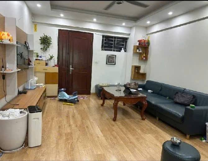 Căn hộ Vạn Hạnh Việt Hưng 76m² giá 4.56 tỷ - Vị trí trung tâm tiện ích đa dạng!