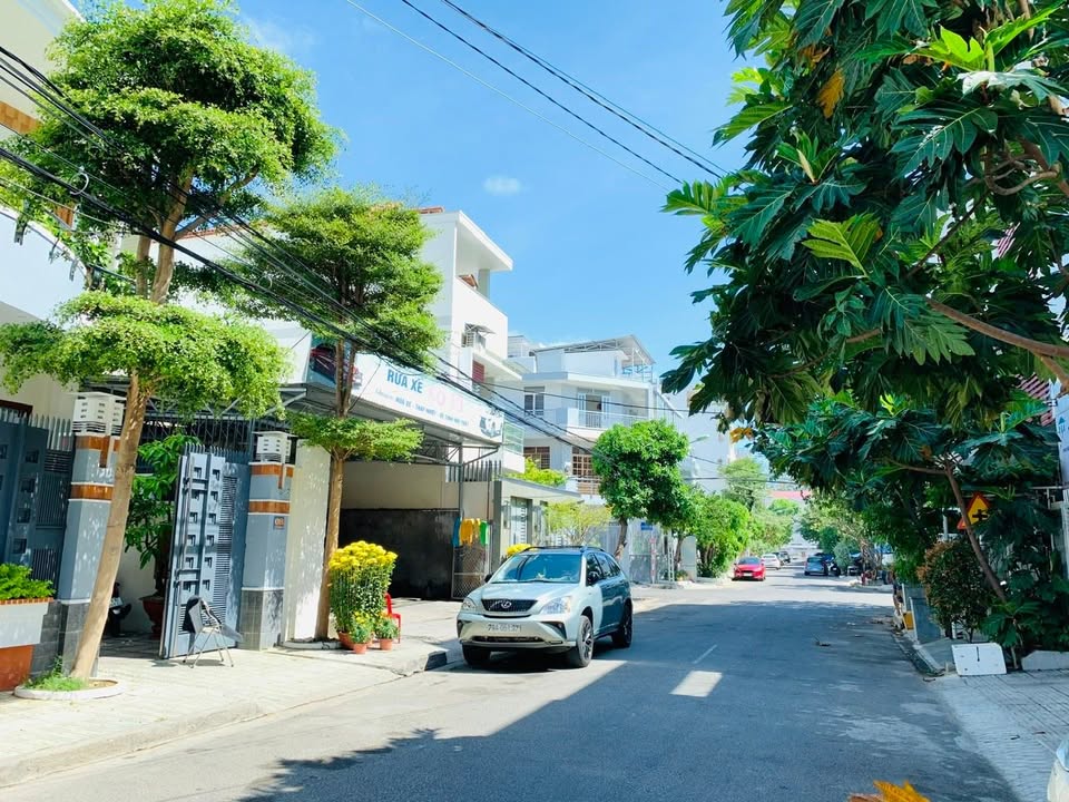 Đất nền mặt tiền đường Cổ Loa Nha Trang 209m² giá 21.8 tỷ - Khu vực kinh doanh sầm uất