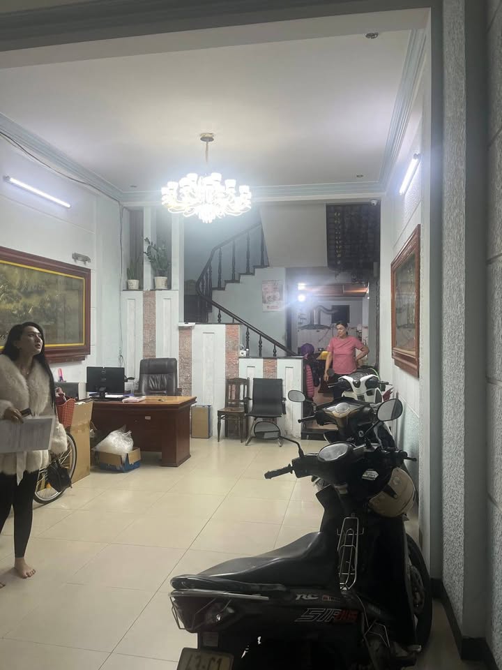 Nhà mặt tiền Ngô Tất Tố, Hòa Cường Bắc 81m² giá 14 tỷ - Hàng hiếm chốt ngay!