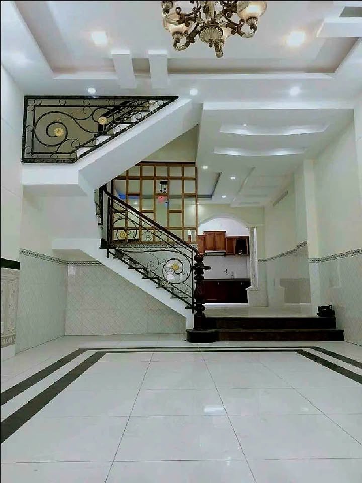 Mặt tiền đường kinh doanh Xuân Thới Thượng, Hóc Môn 75m² giá 6.05 tỷ - Đầu tư sinh lời ngay!