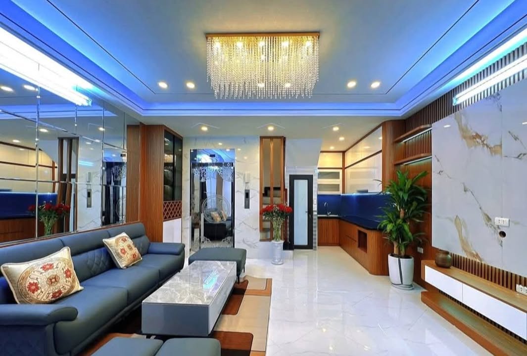 Nhà góc Xuân Đỉnh Bắc Từ Liêm 48m² giá 13.2 tỷ - Tiện ích bạt ngàn, giao thông thuận lợi!