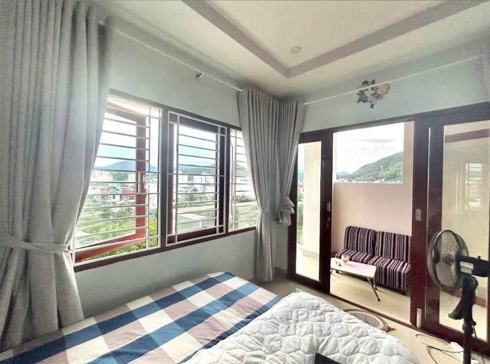 Căn hộ Vĩnh Hoà 40m² giá 4.2 triệu - Nội thất đầy đủ, ban công thoáng mát!