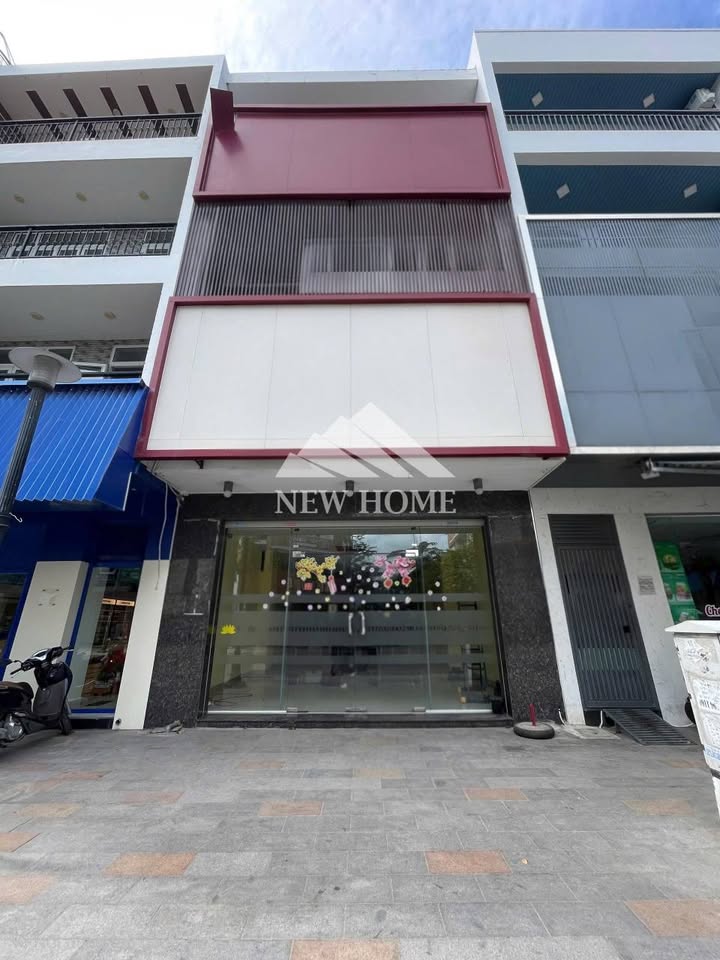 Cho thuê nhà nguyên căn mặt tiền đường Thích Quảng Đức, Nha Trang 132m² giá 48 triệu - Phù hợp kinh doanh đa mô hình!
