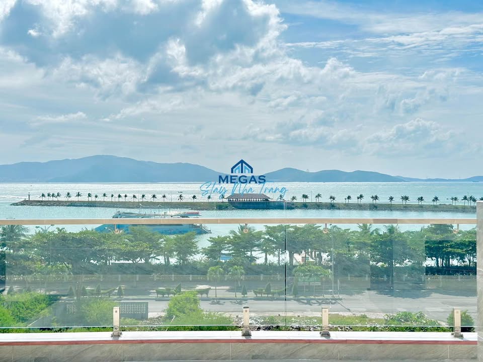 Căn hộ Penthouse 1 phòng ngủ đường Trần Đăng, Vĩnh Hòa - Giá 25 triệu, view biển tuyệt đẹp!