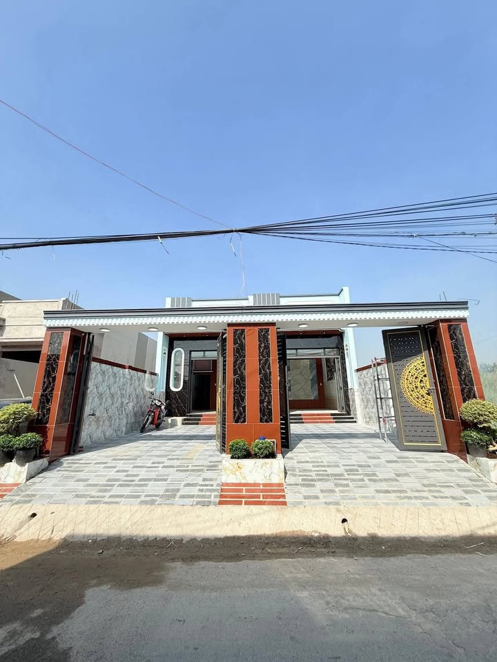 Nhà Cấp 4 Mặt Tiền Kinh Doanh tại Cần Giuộc Long An 113m² giá 2.3 tỷ - Đầu tư sinh lời ngay!