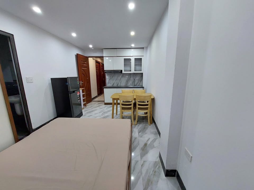 Cho thuê phòng Studio & 1 ngủ tại 105 Trần Quốc Vượng, 37m² - Nội thất đầy đủ, chỉ việc vào ở!