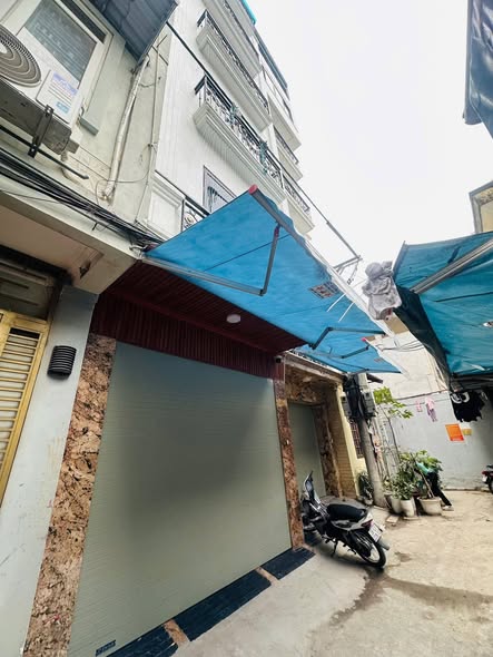 Nhà 7 tầng Hồ Tùng Mậu, Cầu Giấy 44m² giá 16.8 tỷ - Thiết kế hiện đại, sẵn sàng vào ở!