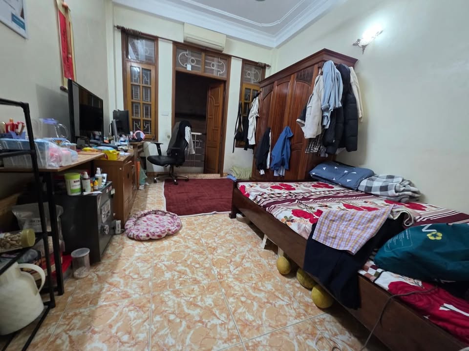 Bán Nhà Cầu Giấy Yên Hòa 50m² giá 14.5 tỷ - Vị trí đắc địa, ô tô đỗ cửa!